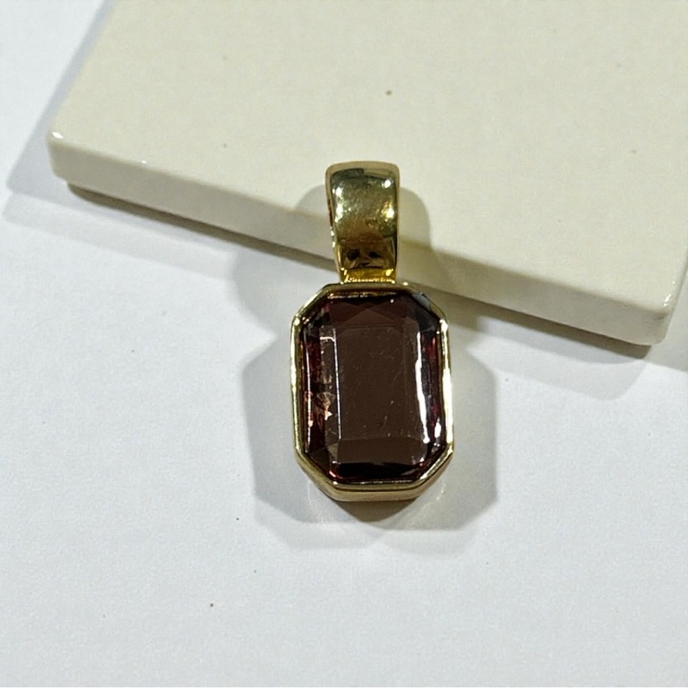 Joan Rivers Signed VINTAGE Goldtone and Purple Bezeled Pendant